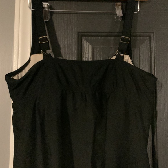 Ava VIV 18W Black White Tank Swimwear - Picture 3 of 5